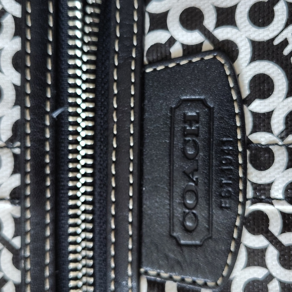 Coach Geometric Clutch Wristlet - Picture 2 of 7